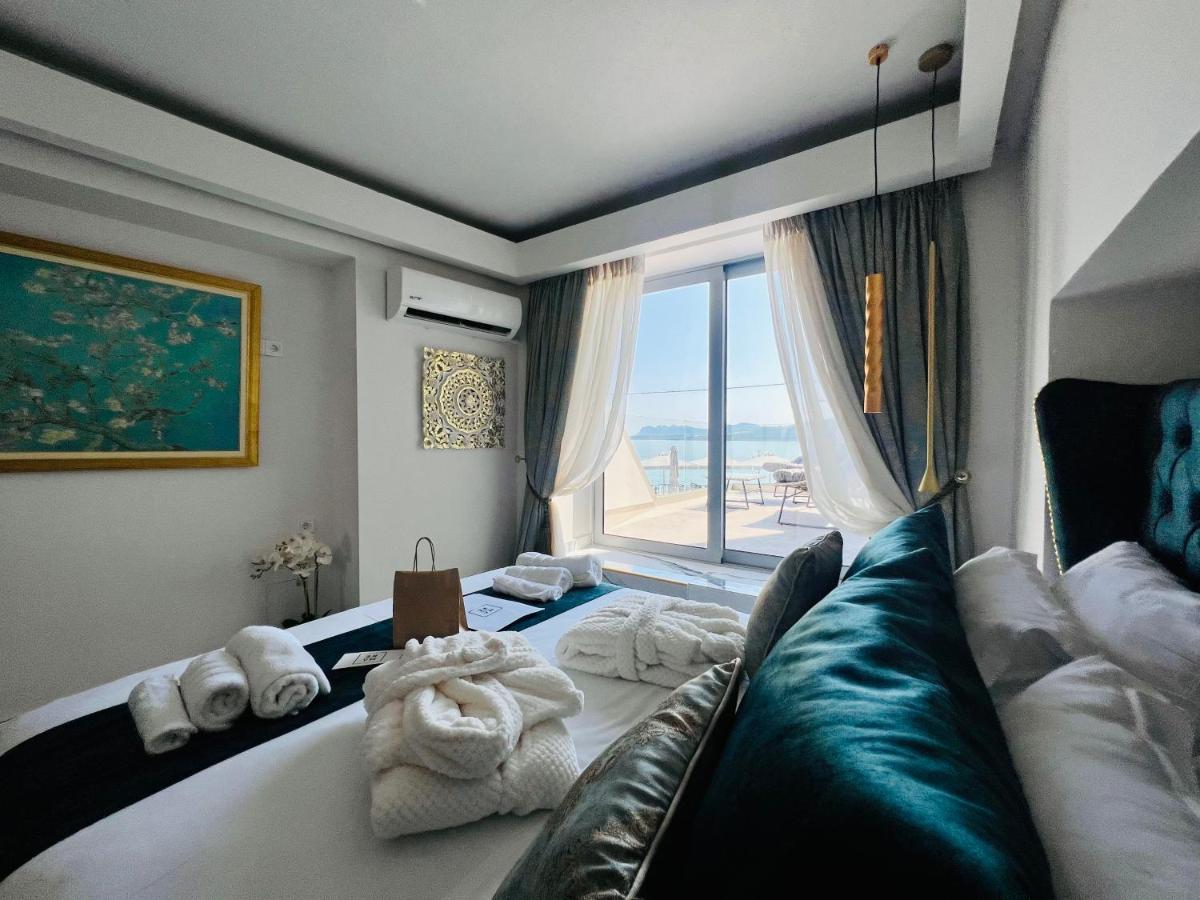 Mare Suites 3 Chrissi Akti Chania Exterior foto