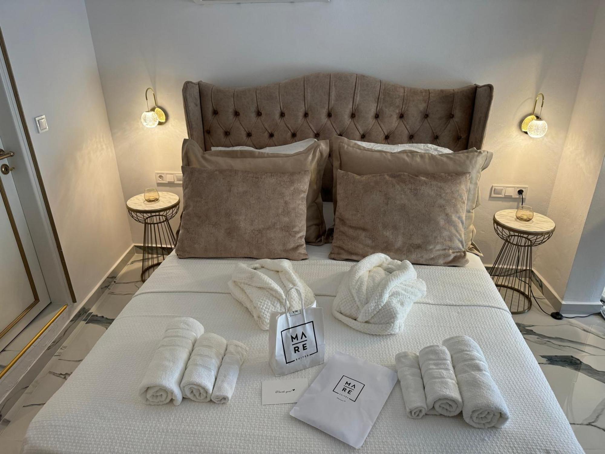 Mare Suites 3 Chrissi Akti Chania Exterior foto